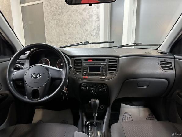 Kia Rio II Рестайлинг с пробегом 2010 года, цена 799 000 рублей, 142623 км, седан, Автокод Объявления