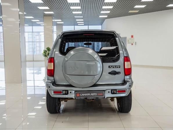 Chevrolet Niva I с пробегом 2004 года, цена 227 000 рублей, 236221 км, внедорожник, Автокод Объявления
