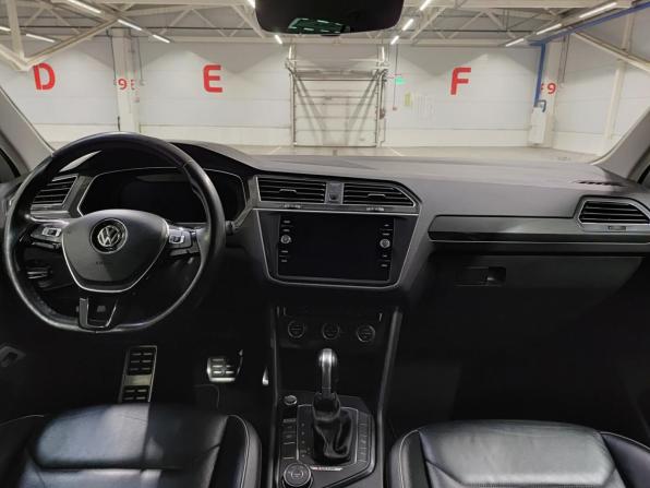 Volkswagen Tiguan II с пробегом 2018 года, цена 2 384 000 рублей, 136283 км, внедорожник, Автокод Объявления