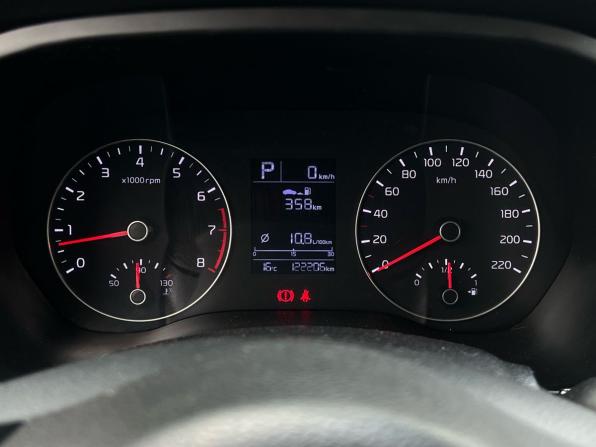 Kia Rio IV Рестайлинг с пробегом 2021 года, цена 1 549 000 рублей, 122207 км, седан, Автокод Объявления