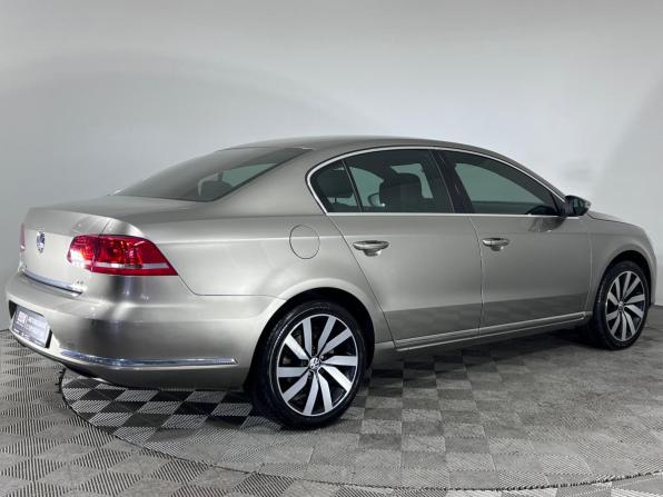 Volkswagen Passat B7 с пробегом 2013 года, цена 1 280 000 рублей, 195638 км, седан, Автокод Объявления
