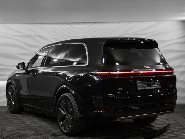 Новый Li Auto (Lixiang) L9 I Рестайлинг 2025 года, цена 11 790 000 рублей, внедорожник, Автокод Объявления
