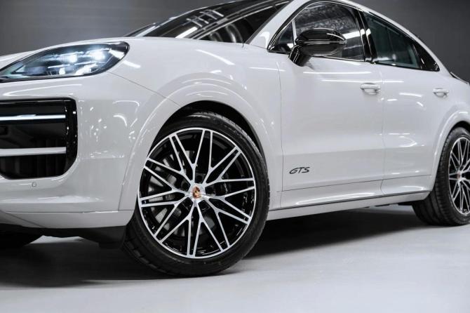 Новый Porsche Cayenne III Рестайлинг 2026 года, цена 23 900 000 рублей, внедорожник, Автокод Объявления