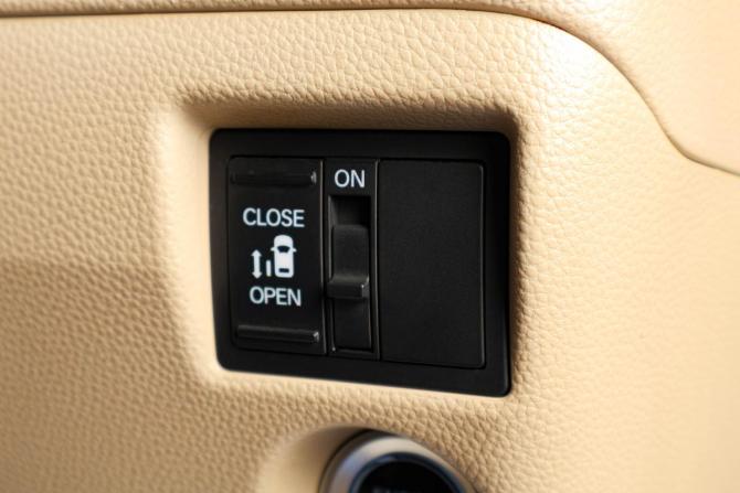 Honda N-BOX II с пробегом 2020 года, цена 969 000 рублей, 136367 км, микровэн, Автокод Объявления