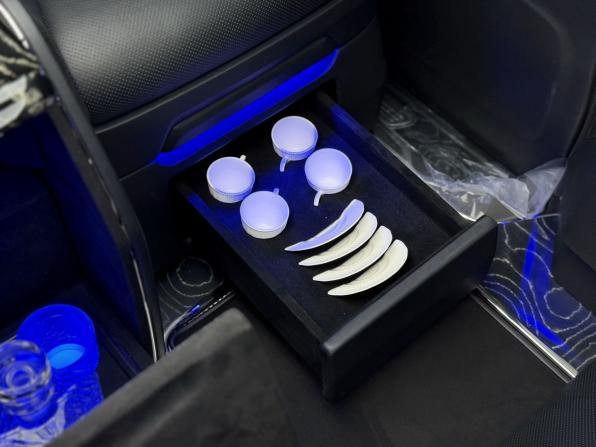 Mercedes-Benz V-Класс III (W447) Рестайлинг 2 с пробегом 2026 года, цена 42 700 000 рублей, 61 км, минивэн, Автокод Объявления
