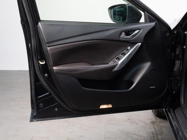 Mazda 6 III (GJ) Рестайлинг с пробегом 2016 года, цена 2 199 000 рублей, 126396 км, седан, Автокод Объявления
