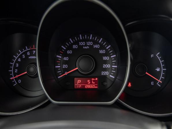 Kia Rio III Рестайлинг с пробегом 2017 года, цена 1 098 000 рублей, 128660 км, седан, Автокод Объявления