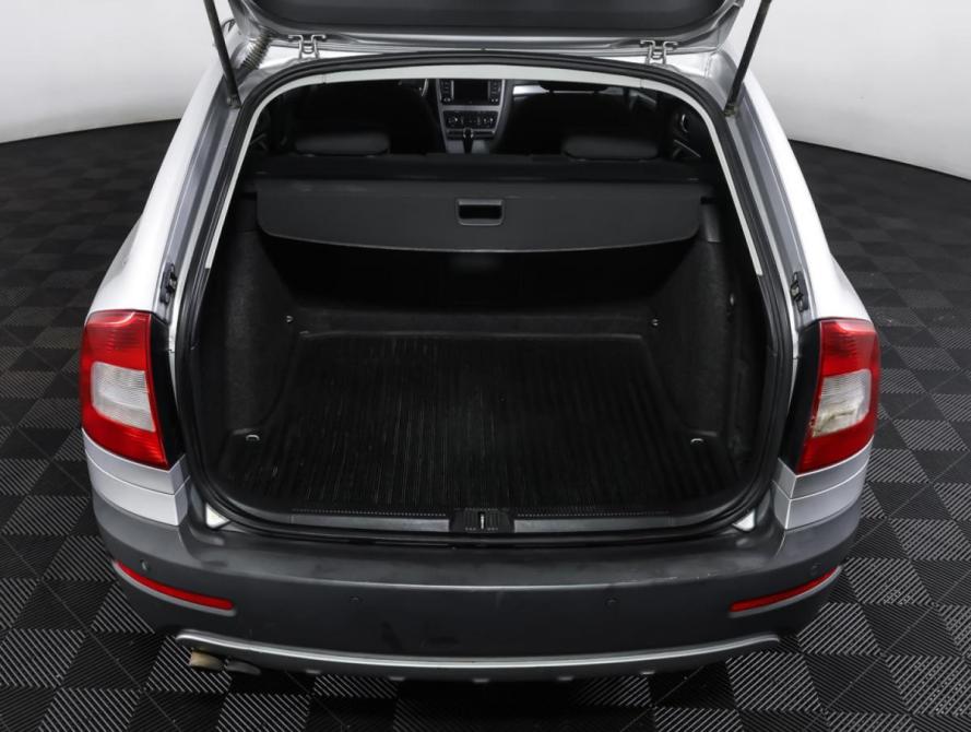 Skoda Octavia II (A5) Рестайлинг Москва  - изображение 9