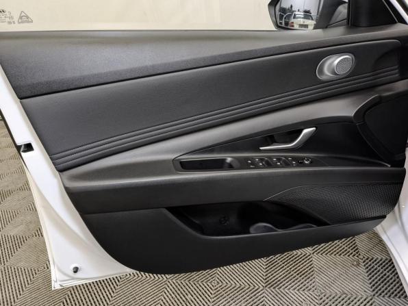 Hyundai Elantra VII (CN7) с пробегом 2022 года, цена 2 035 000 рублей, 58162 км, седан, Автокод Объявления