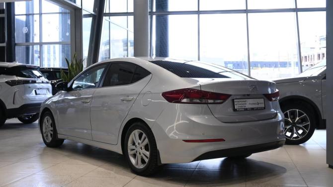 Hyundai Elantra VI (AD) с пробегом 2016 года, цена 1 320 000 рублей, 201000 км, седан, Автокод Объявления