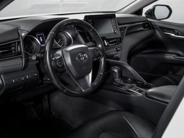 Toyota Camry VIII (XV70) Рестайлинг с пробегом 2021 года, цена 2 250 000 рублей, 227000 км, седан, Автокод Объявления