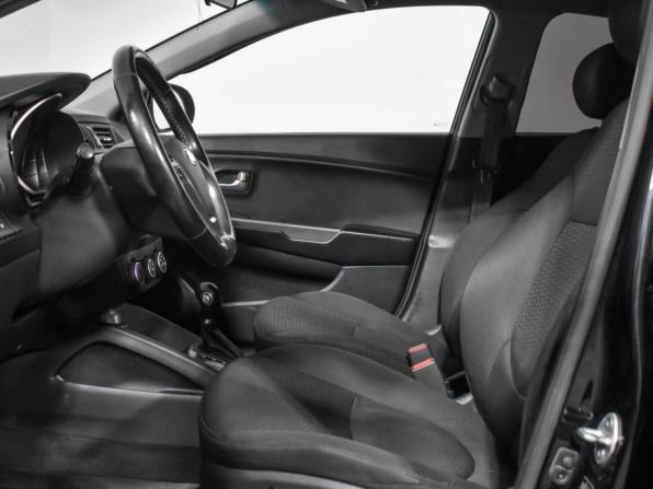 Kia Rio III Рестайлинг с пробегом 2016 года, цена 824 680 рублей, 164060 км, седан, Автокод Объявления