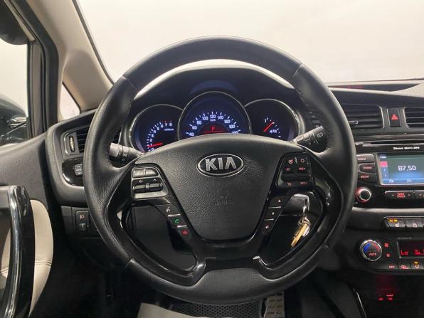 Kia Ceed II с пробегом 2014 года, цена 1 089 000 рублей, 163326 км, хэтчбек, Автокод Объявления