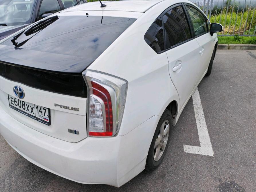 Toyota Prius III Рестайлинг (XW30) Санкт-Петербург  - изображение 2