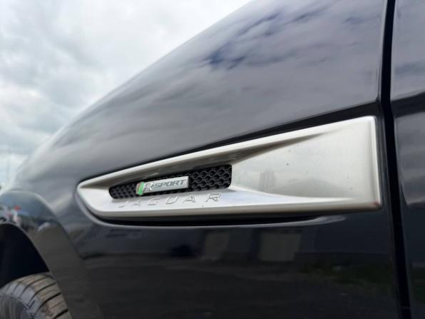 Jaguar F-Pace I с пробегом 2019 года, цена 2 765 000 рублей, 110000 км, внедорожник, Автокод Объявления