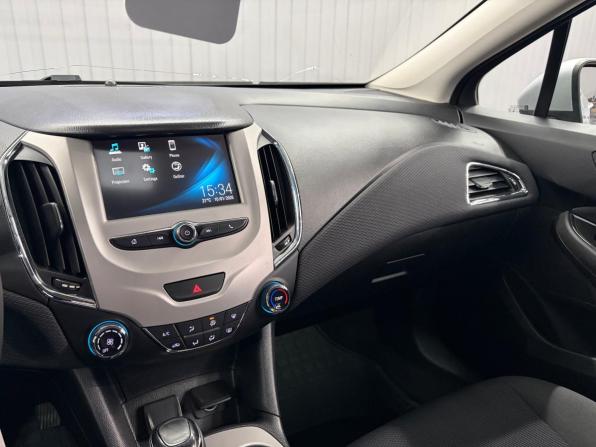 Chevrolet Cruze II с пробегом 2017 года, цена 1 077 000 рублей, 107581 км, седан, Автокод Объявления
