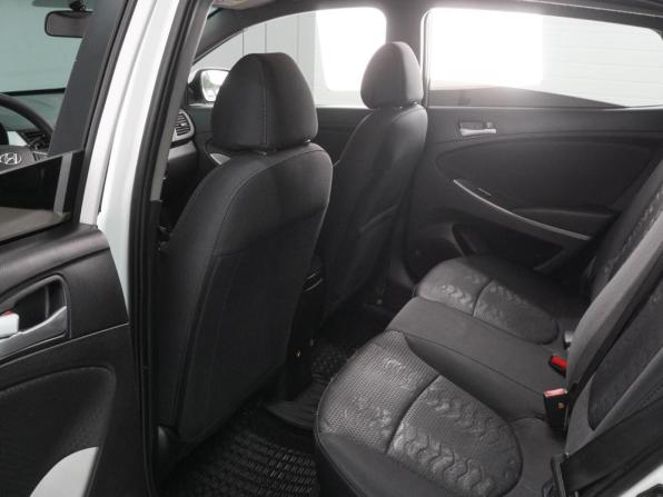Hyundai Solaris I Рестайлинг с пробегом 2015 года, цена 999 000 рублей, 194227 км, хэтчбек, Автокод Объявления
