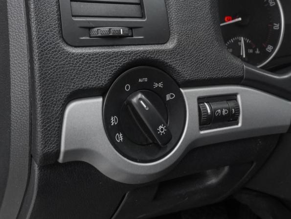 Skoda Octavia II (A5) Рестайлинг с пробегом 2012 года, цена 880 000 рублей, 235088 км, лифтбек, Автокод Объявления