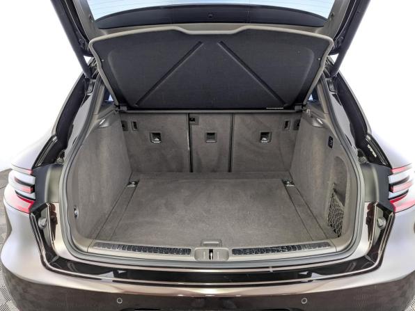 Porsche Macan I с пробегом 2015 года, цена 2 395 000 рублей, 103296 км, внедорожник, Автокод Объявления