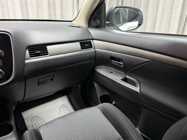 Mitsubishi Outlander III Рестайлинг 2 с пробегом 2016 года, цена 1 699 000 рублей, 185000 км, внедорожник, Автокод Объявления