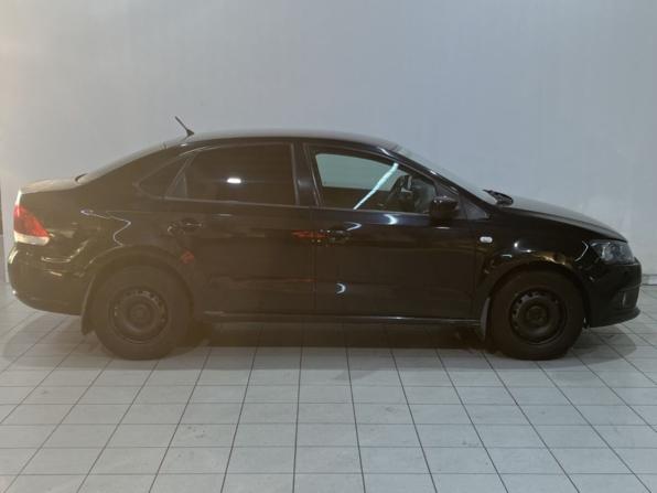 Volkswagen Polo V с пробегом 2013 года, цена 695 000 рублей, 247758 км, седан, Автокод Объявления