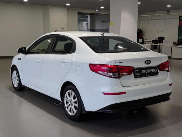 Kia Rio III Рестайлинг с пробегом 2016 года, цена 977 000 рублей, 147930 км, седан, Автокод Объявления