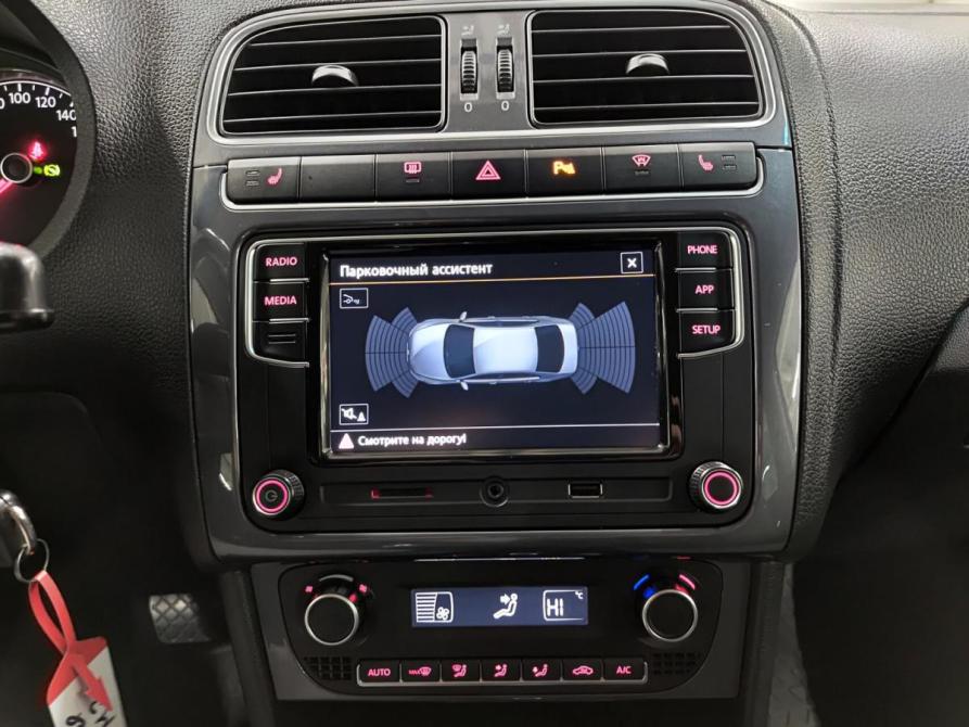 Volkswagen Polo V Рестайлинг Казань  - изображение 18
