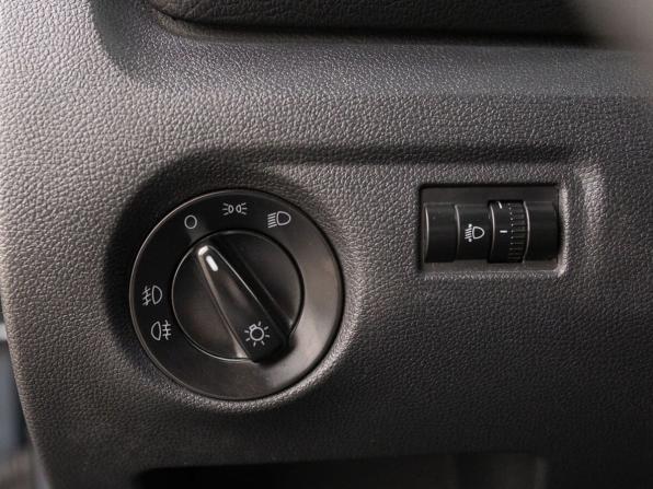 Skoda Fabia II Рестайлинг с пробегом 2011 года, цена 690 000 рублей, 192591 км, хэтчбек, Автокод Объявления