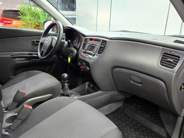 Kia Rio II Рестайлинг с пробегом 2009 года, цена 699 000 рублей, 171000 км, хэтчбек, Автокод Объявления