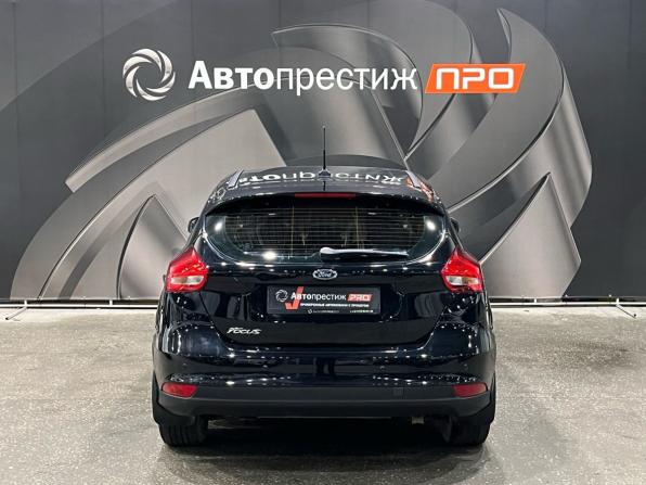 Ford Focus III Рестайлинг с пробегом 2018 года, цена 990 000 рублей, 107269 км, хэтчбек, Автокод Объявления