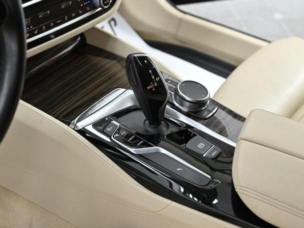 BMW 5 серии VII (G30/G31/G38) с пробегом 2018 года, цена 2 489 000 рублей, 84490 км, универсал, Автокод Объявления