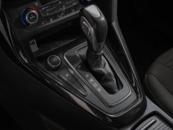 Ford Focus III Рестайлинг с пробегом 2017 года, цена 1 560 000 рублей, 56797 км, хэтчбек, Автокод Объявления
