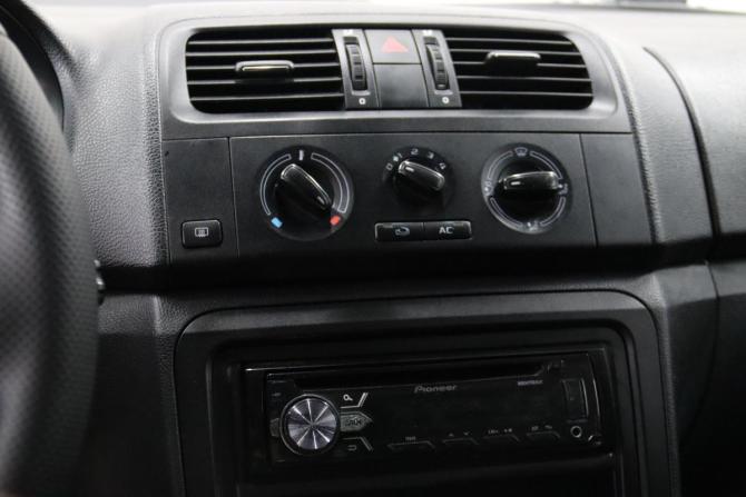 Skoda Fabia II Рестайлинг с пробегом 2013 года, цена 595 950 рублей, 246258 км, хэтчбек, Автокод Объявления