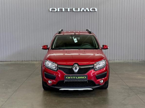 Renault Sandero II с пробегом 2015 года, цена 897 000 рублей, 45689 км, хэтчбек, Автокод Объявления