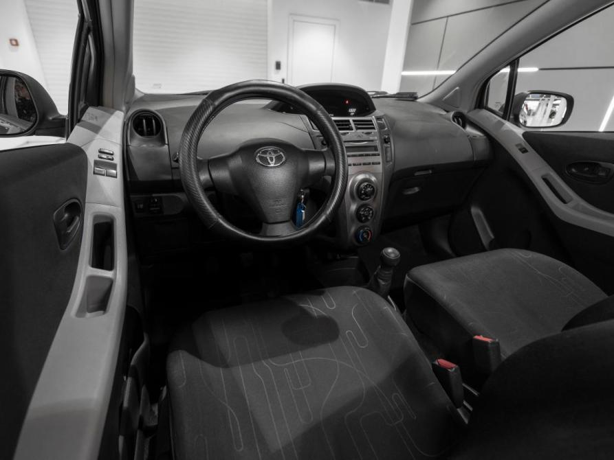 Toyota Yaris II Рестайлинг Москва  - изображение 7