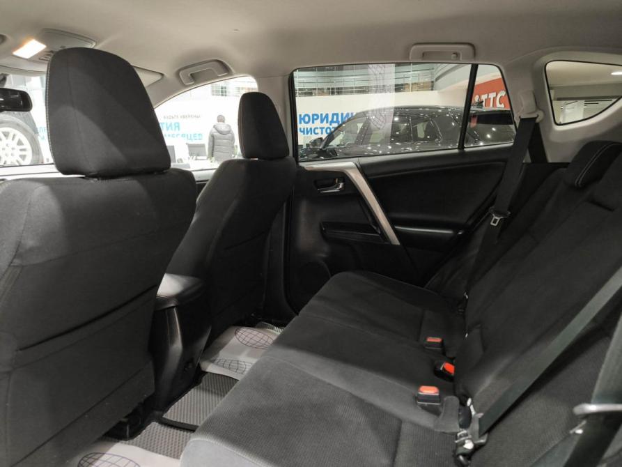 Toyota RAV4 IV (XA40) Рестайлинг Казань  - изображение 15