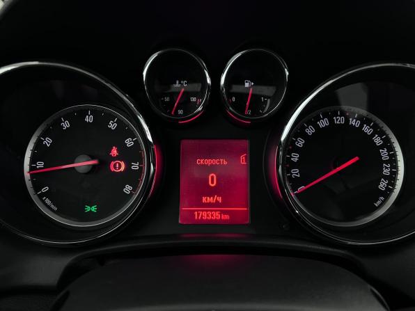 Opel Astra J Рестайлинг с пробегом 2013 года, цена 899 000 рублей, 179334 км, универсал, Автокод Объявления