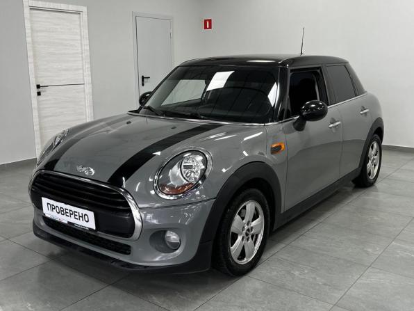 Mini Hatch III (F55/F56) с пробегом 2018 года, цена 1 120 000 рублей, 176000 км, хэтчбек, Автокод Объявления