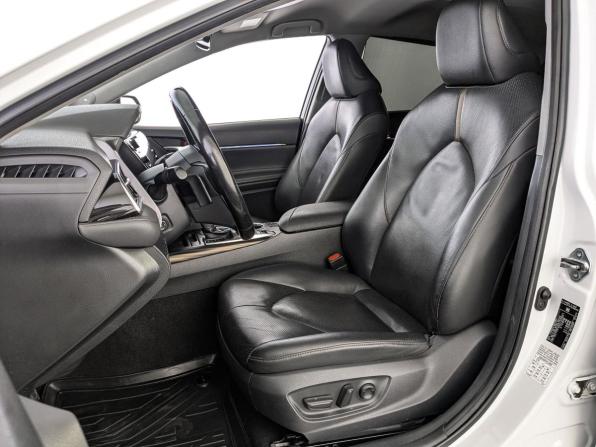 Toyota Camry VIII (XV70) с пробегом 2019 года, цена 3 005 000 рублей, 140087 км, седан, Автокод Объявления
