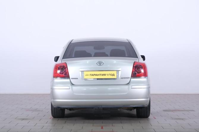 Toyota Avensis II с пробегом 2004 года, цена 749 000 рублей, 301000 км, седан, Автокод Объявления