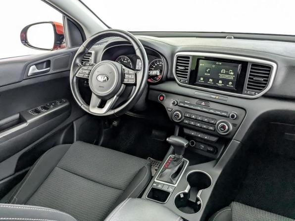 Kia Sportage IV Рестайлинг с пробегом 2019 года, цена 2 150 000 рублей, 115561 км, внедорожник, Автокод Объявления