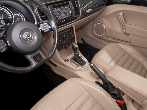 Volkswagen Beetle II (A5) с пробегом 2014 года, цена 2 150 000 рублей, 105984 км, хэтчбек, Автокод Объявления