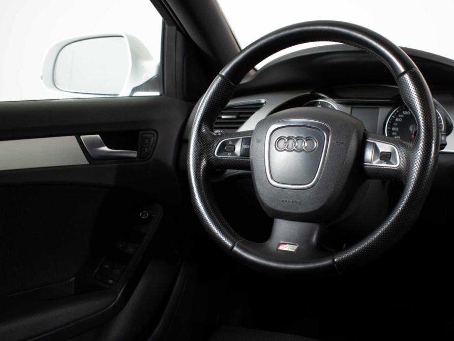 Audi A4 IV (B8) Москва  - изображение 14