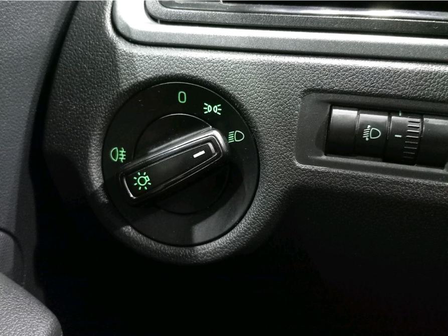 Skoda Rapid I Рестайлинг Оренбург  - изображение 15