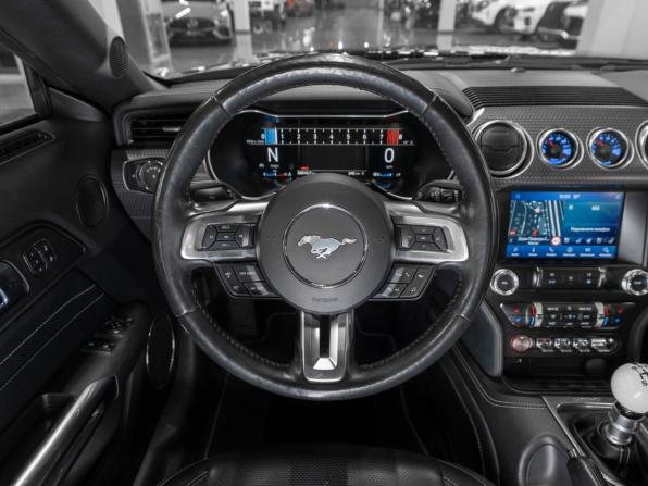 Ford Mustang VI Рестайлинг с пробегом 2019 года, цена 4 500 000 рублей, 85312 км, купе, Автокод Объявления