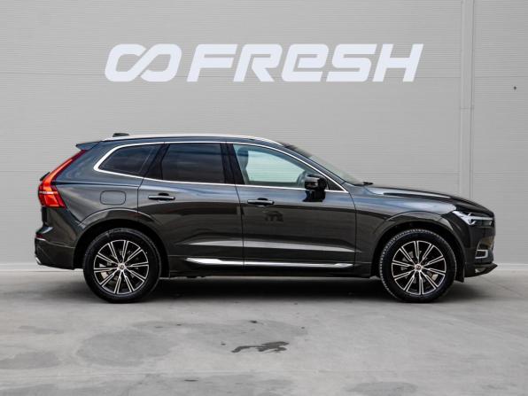 Volvo XC60 II Рестайлинг с пробегом 2021 года, цена 4 505 000 рублей, 43238 км, внедорожник, Автокод Объявления