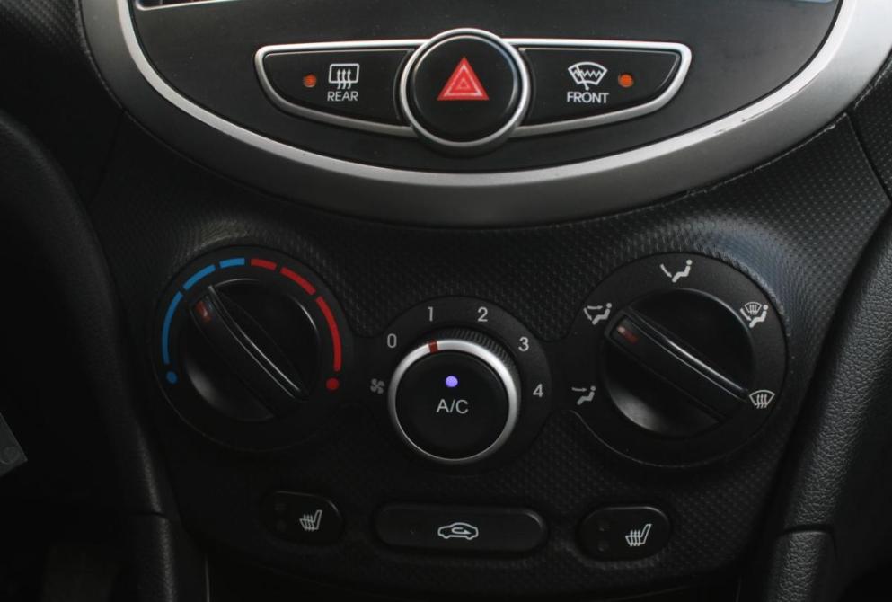 Hyundai Solaris I Саратов  - изображение 23