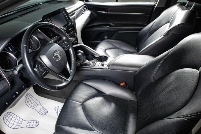 Toyota Camry VIII (XV70) Рестайлинг с пробегом 2021 года, цена 2 599 000 рублей, 182721 км, седан, Автокод Объявления