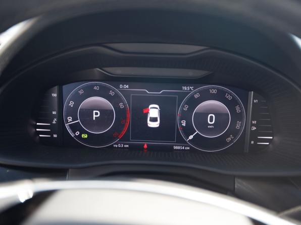 Skoda Rapid II с пробегом 2021 года, цена 1 350 000 рублей, 98853 км, лифтбек, Автокод Объявления