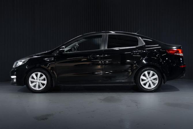 Kia Rio III Рестайлинг с пробегом 2017 года, цена 1 230 000 рублей, 106958 км, седан, Автокод Объявления